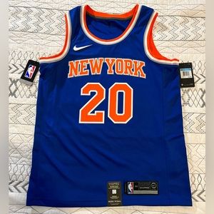 Men’s New York Knicks Kevin Knox authentic Nike Jersey. Sz: M. Swingman